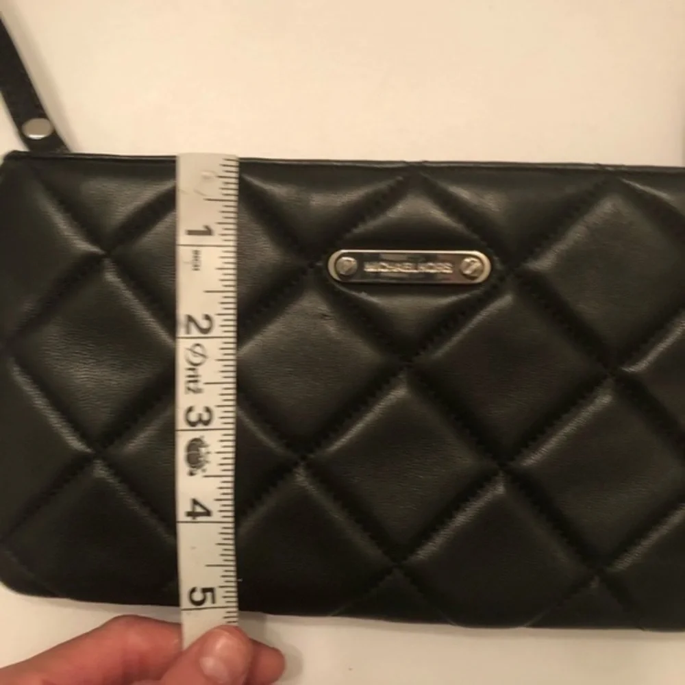 Michael kors black leather quilted mini bag